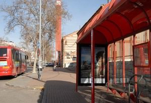 Cambios temporales en las paradas de autobús de la estación por obras en la calzada
