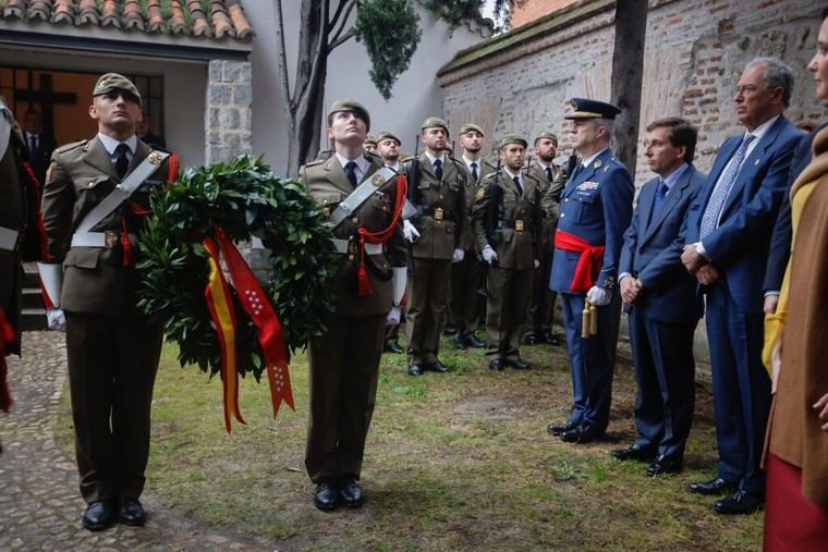 Almeida celebra el Dos de Mayo destacando el futuro de Madrid