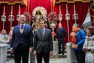 Almeida solicita al Cristo de Medinaceli mejorar la sociedad madrileña
