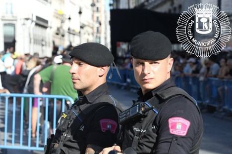 Agentes de Madrid inician servicio en distritos para garantizar seguridad