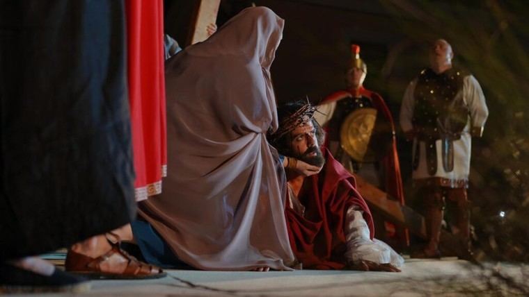 Díaz Ayuso participa en la Pasión Viviente de Morata de Tajuña, reconocida como Fiesta de Interés Turístico Regional