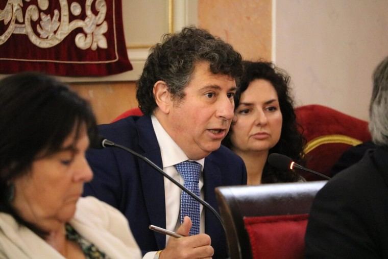 Alcalá pide a la Confederación Hidrográfica del Tajo limpiar el río Henares
