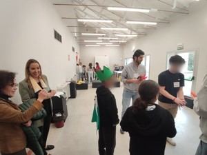 Gran participación en la actividad 'A jugar con inventos' en el JUVE-Centro FIA