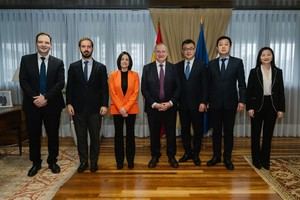 Hereu y Torró se reúnen con Chery y Ebro para evaluar la planta de Zona Franca