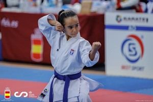 Isabel Gómez-Pavón, con solo 7 años, logra bronce en el Campeonato de España de kárate