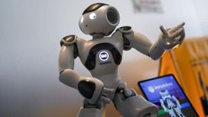 Madrid inaugurará el primer laboratorio mundial de robótica con IA para innovar en polímeros
