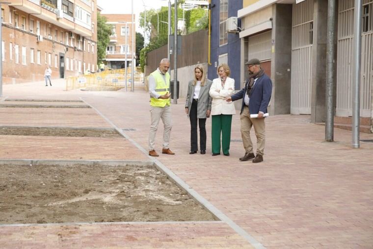 Finalizan las obras de peatonalización en la calle de los Misterios para principios de verano