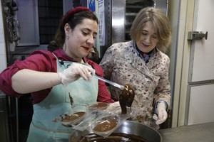 Madrid celebra la tradición del huevo de Pascua en su repostería artesanal