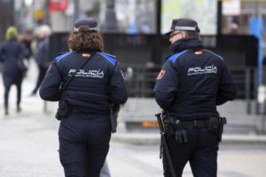 Detenida mujer en Puente de Vallecas por venta ilegal de medicamentos